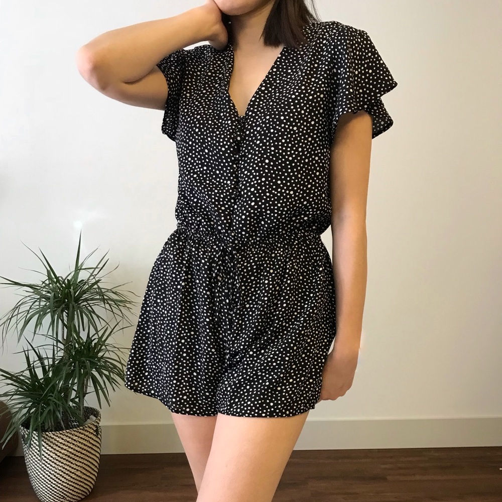 ✨NEW! Polka Dots Crape Rompers ✨